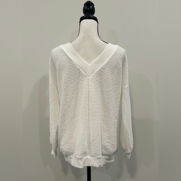 Adreamly V-Neck Sweater - Picture 4 of 4